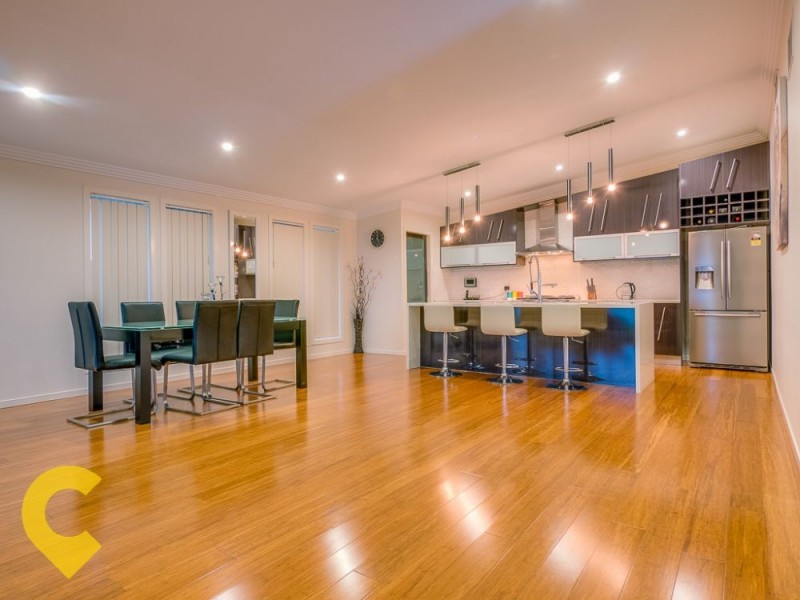 27 Maryland Drive, Regents Park QLD 4118
