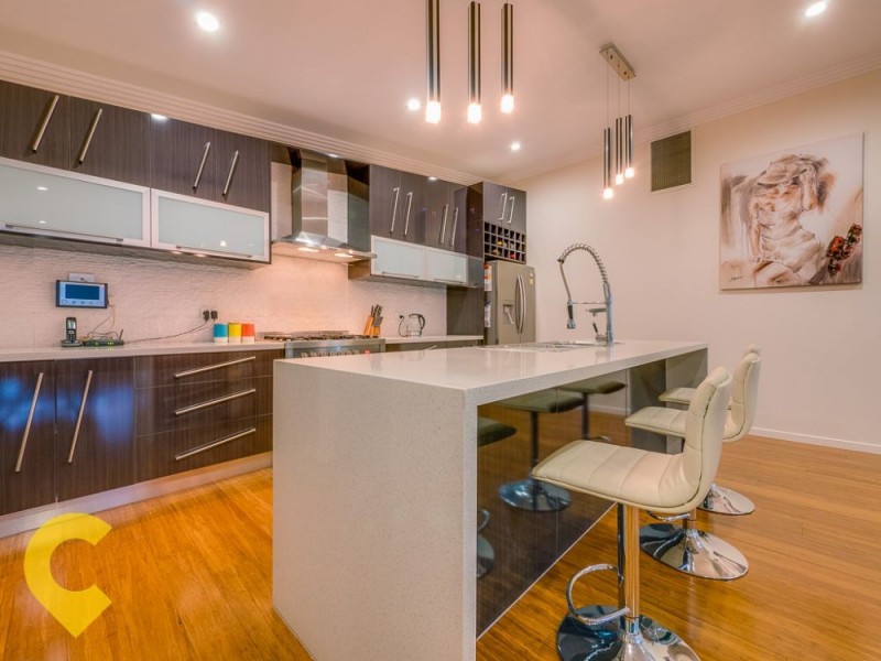 27 Maryland Drive, Regents Park QLD 4118