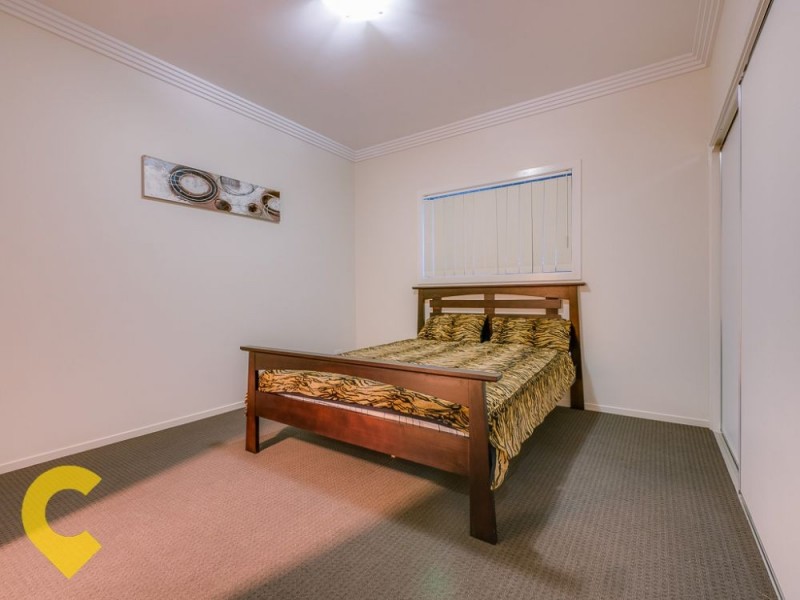 27 Maryland Drive, Regents Park QLD 4118