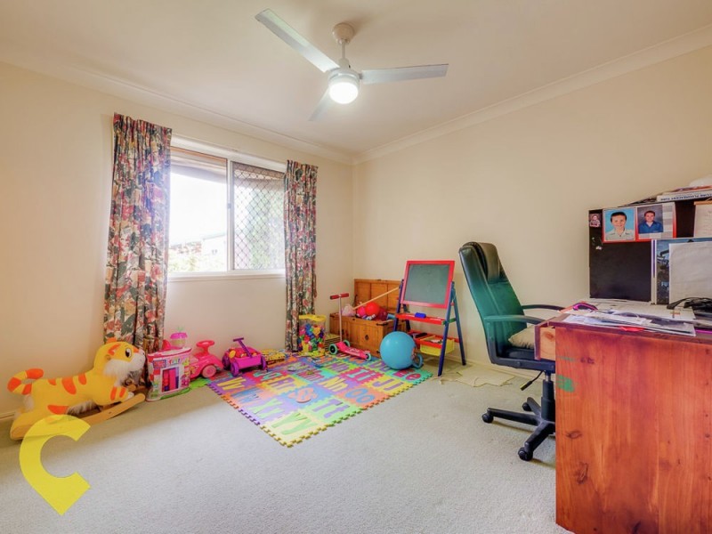 18 Andree Place, Wishart QLD 4122