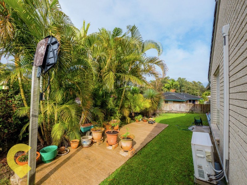 18 Andree Place, Wishart QLD 4122