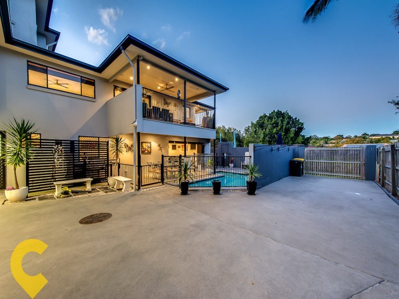 9 Stuart Place, Eight Mile Plains QLD 4113