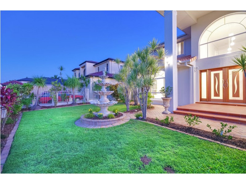 60 Delaney Circuit, Carindale QLD 4152