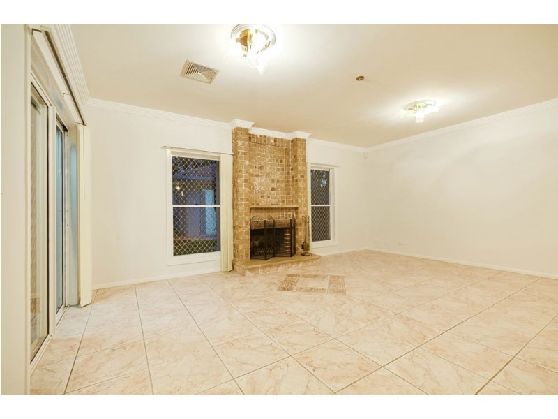 60 Delaney Circuit, Carindale QLD 4152