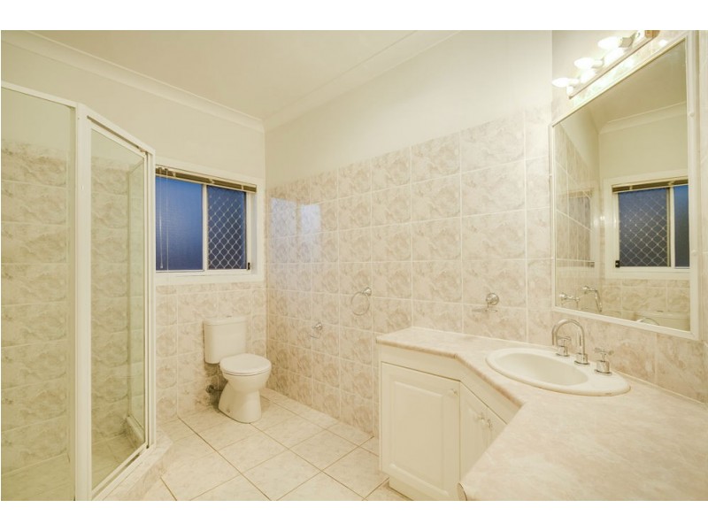 60 Delaney Circuit, Carindale QLD 4152