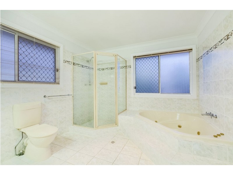 60 Delaney Circuit, Carindale QLD 4152