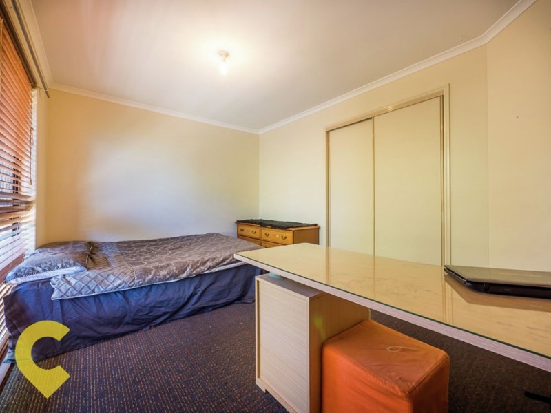 8 Yvonne Crescent, Mount Warren Park QLD 4207