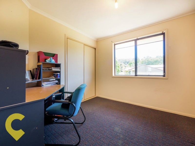 8 Yvonne Crescent, Mount Warren Park QLD 4207