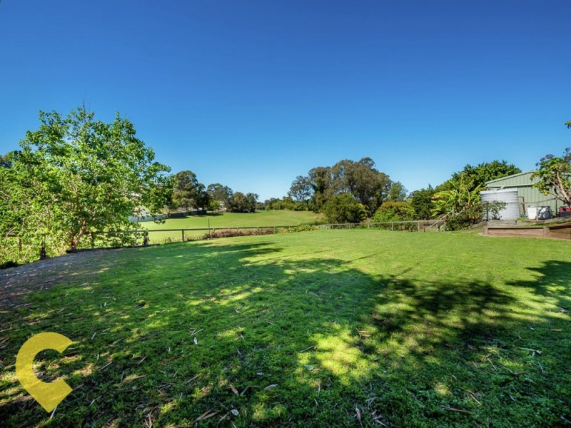 8 Yvonne Crescent, Mount Warren Park QLD 4207