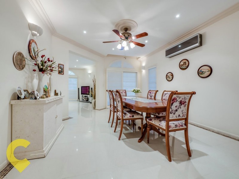 76 Delaney Circuit, Carindale QLD 4152