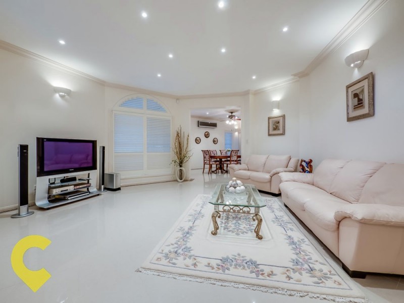 76 Delaney Circuit, Carindale QLD 4152