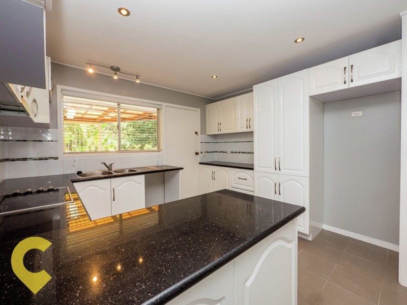 5 Teresa Court, Springwood QLD 4127