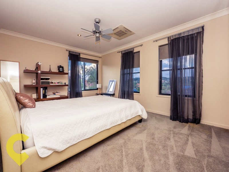 2 Ehlers Close, Carindale QLD 4152