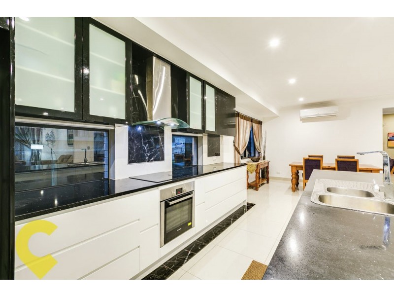 10 Norton Drive, Shailer Park QLD 4128