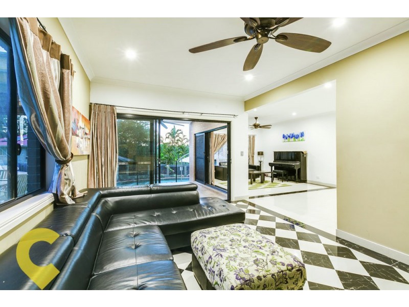 10 Norton Drive, Shailer Park QLD 4128