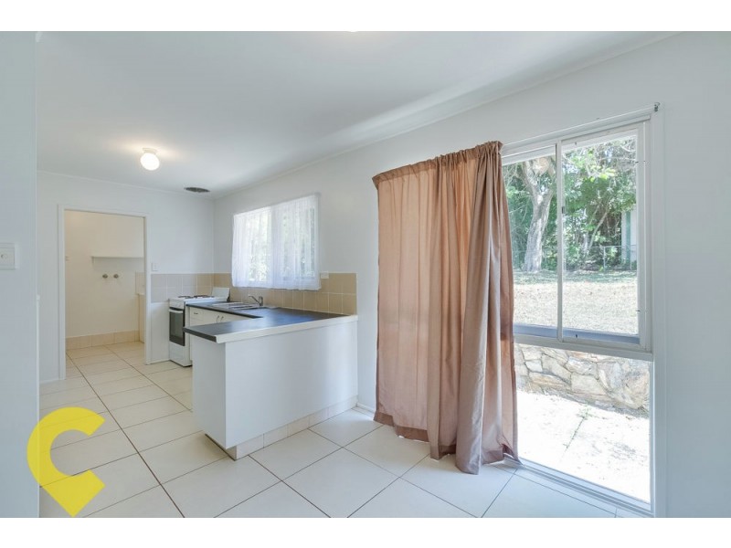 8 Ewinga Street, Kingston QLD 4114