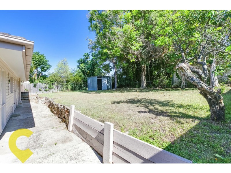 8 Ewinga Street, Kingston QLD 4114