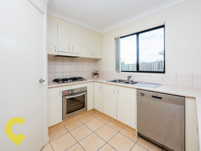 2 Apsley Crescent, Parkinson QLD 4115