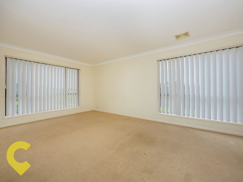 2 Apsley Crescent, Parkinson QLD 4115