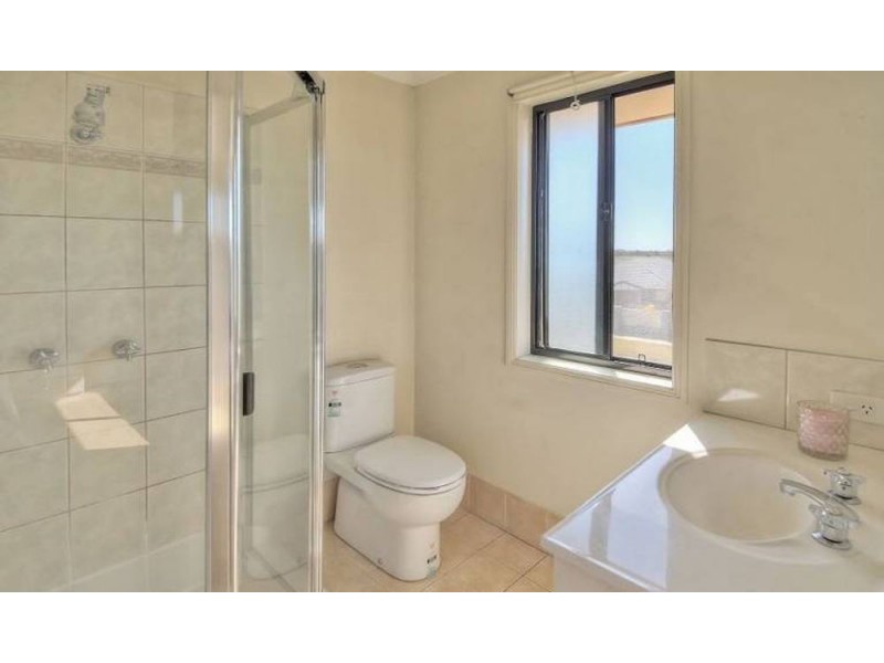 2 Apsley Crescent, Parkinson QLD 4115
