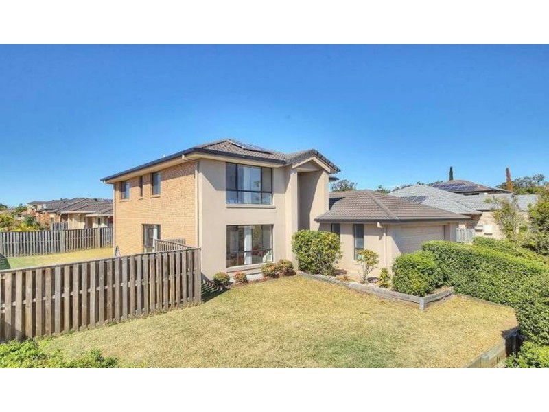 2 Apsley Crescent, Parkinson QLD 4115
