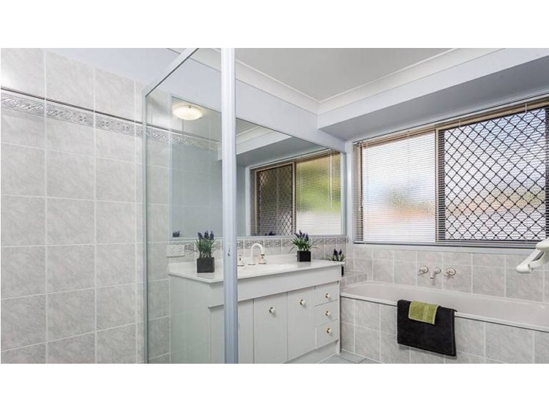 18 Glenview Court, Underwood QLD 4119