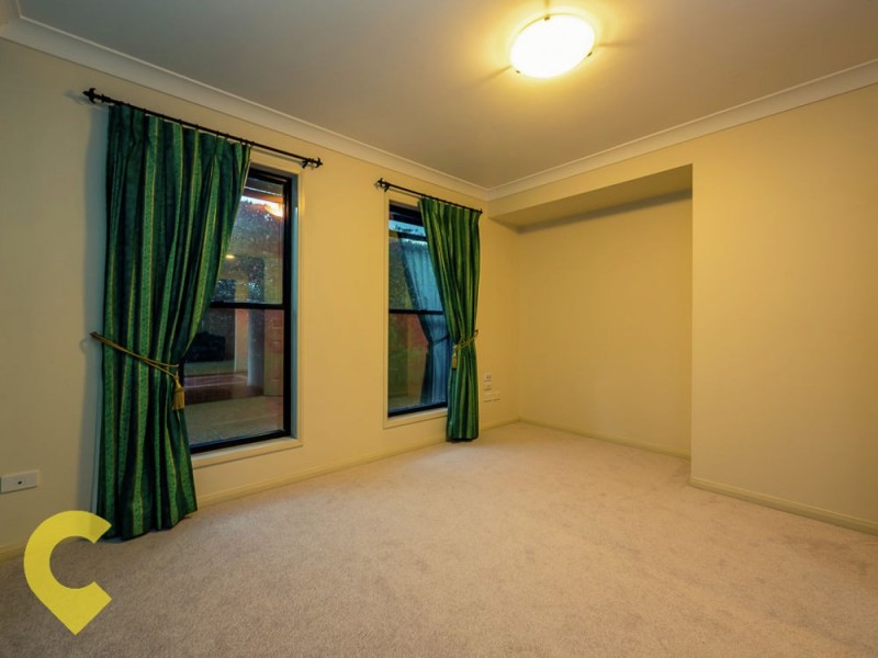 30 Silky Oak Crescent, Carindale QLD 4152