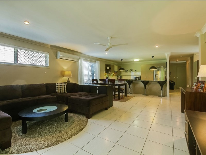 7 Watheroo Place, Parkinson QLD 4115