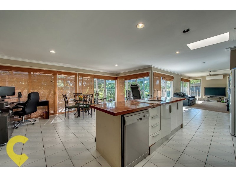 155 Castile Crescent, Edens Landing QLD 4207