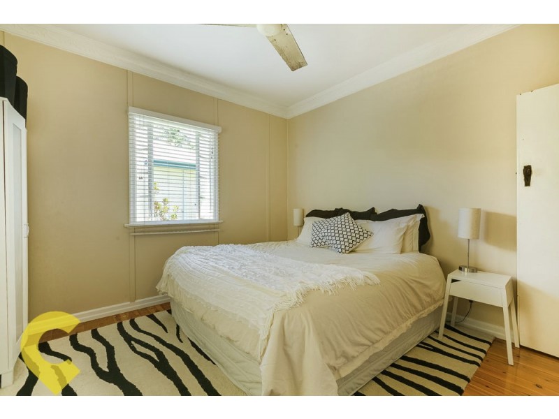 24 Salisbury Road, Ipswich QLD 4305