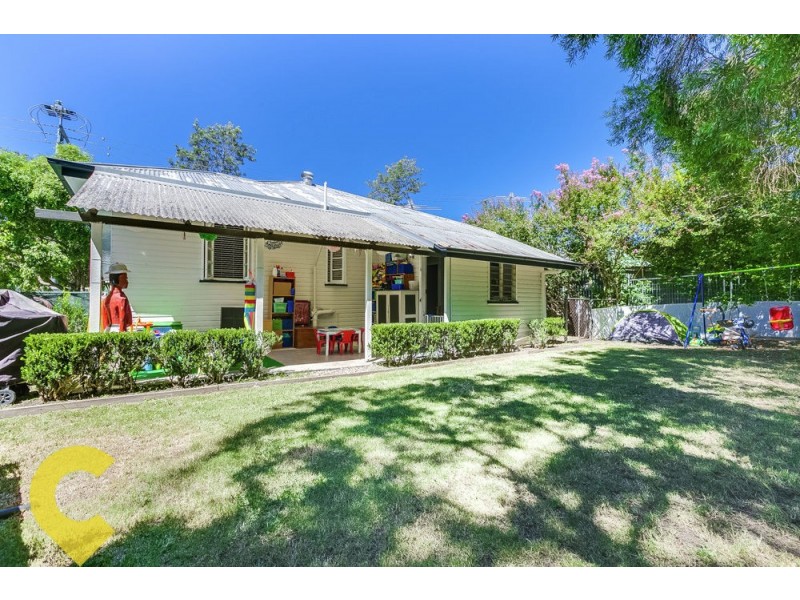 24 Salisbury Road, Ipswich QLD 4305
