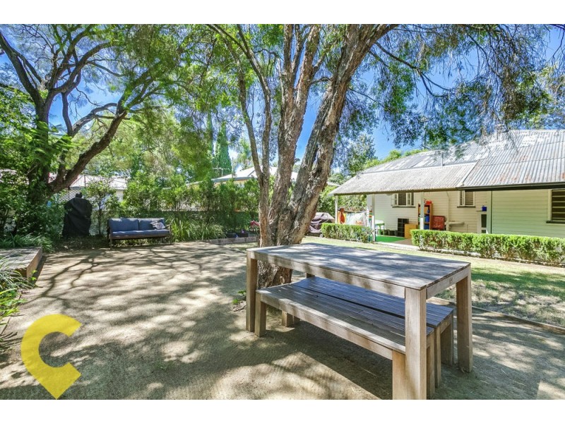 24 Salisbury Road, Ipswich QLD 4305