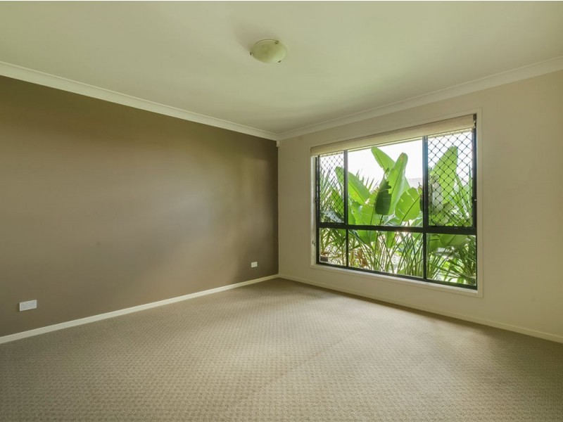 64 Larapinta Circuit, Parkinson QLD 4115