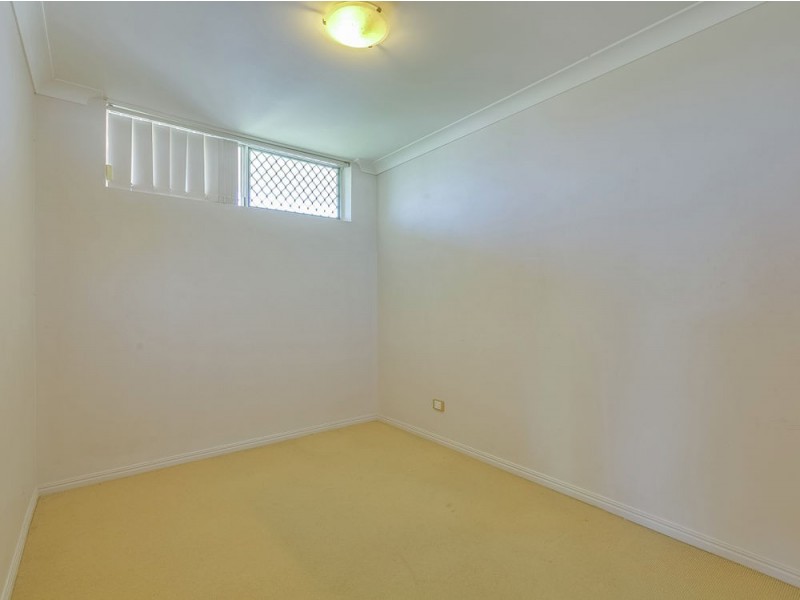 6/29 Lilly Street, Greenslopes QLD 4120