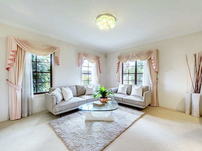 3 Beaulieu Crescent, Carindale QLD 4152