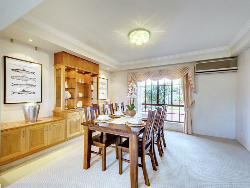 3 Beaulieu Crescent, Carindale QLD 4152