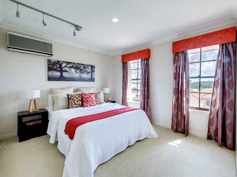 3 Beaulieu Crescent, Carindale QLD 4152