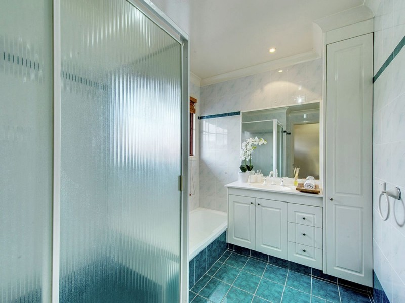 3 Beaulieu Crescent, Carindale QLD 4152