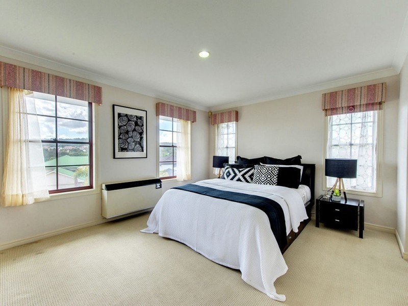 3 Beaulieu Crescent, Carindale QLD 4152