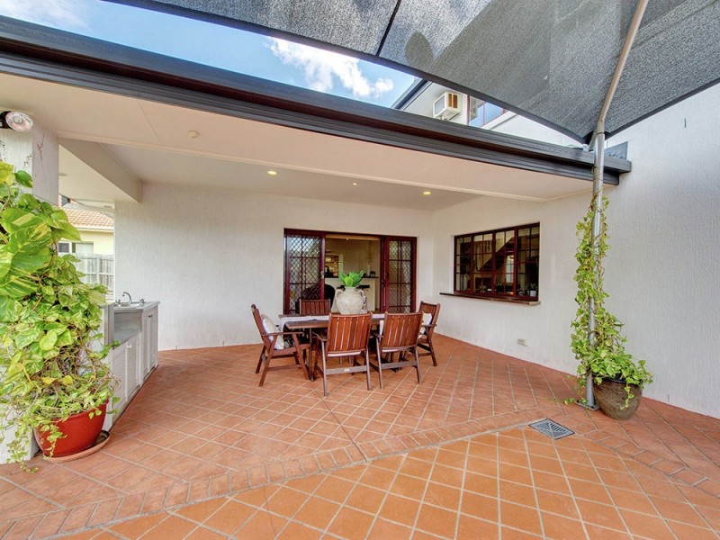 3 Beaulieu Crescent, Carindale QLD 4152