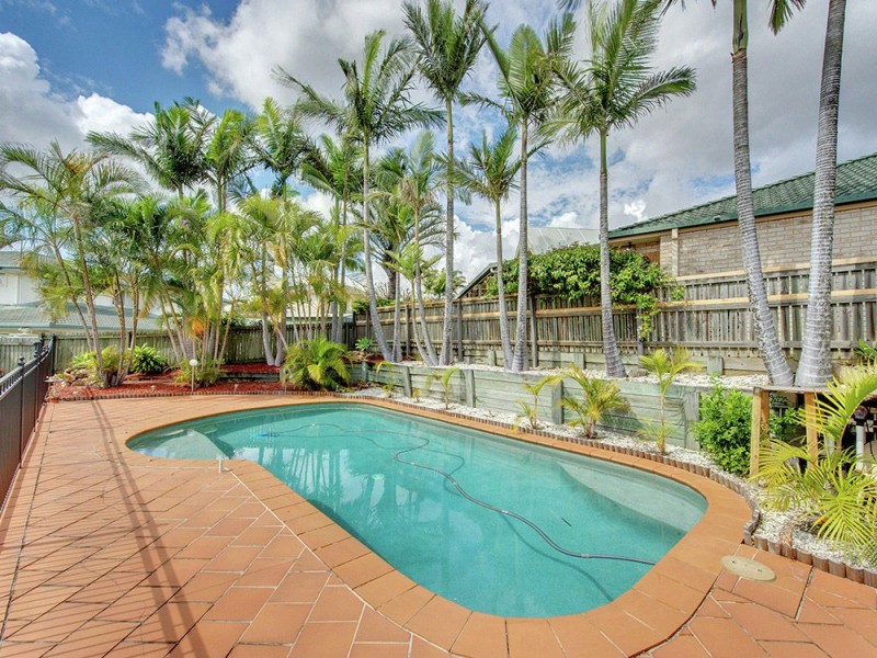 3 Beaulieu Crescent, Carindale QLD 4152