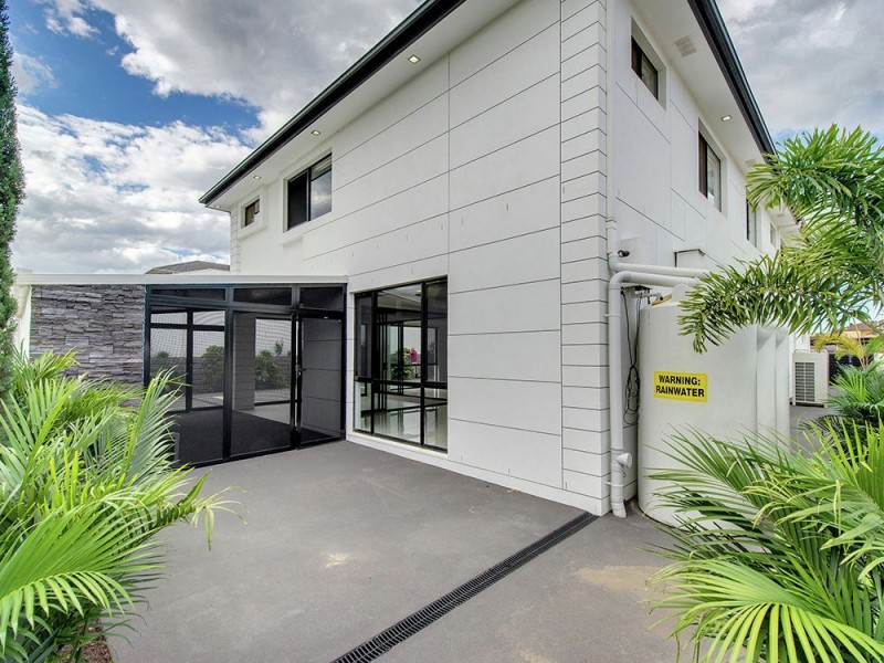 16 Obrist Place, Rochedale QLD 4123