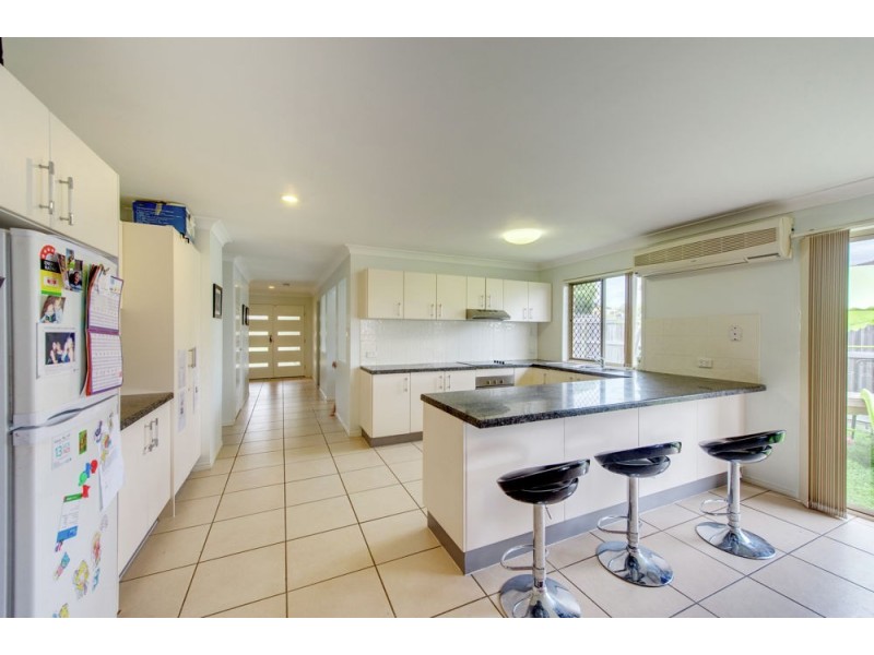 216 Edwards Street, Raceview QLD 4305