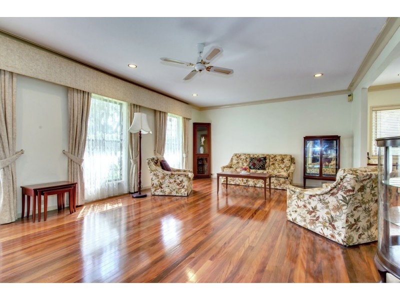 3 Manara Place, Eight Mile Plains QLD 4113