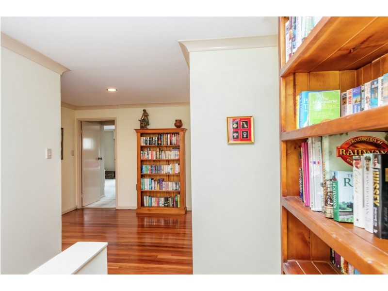 3 Manara Place, Eight Mile Plains QLD 4113