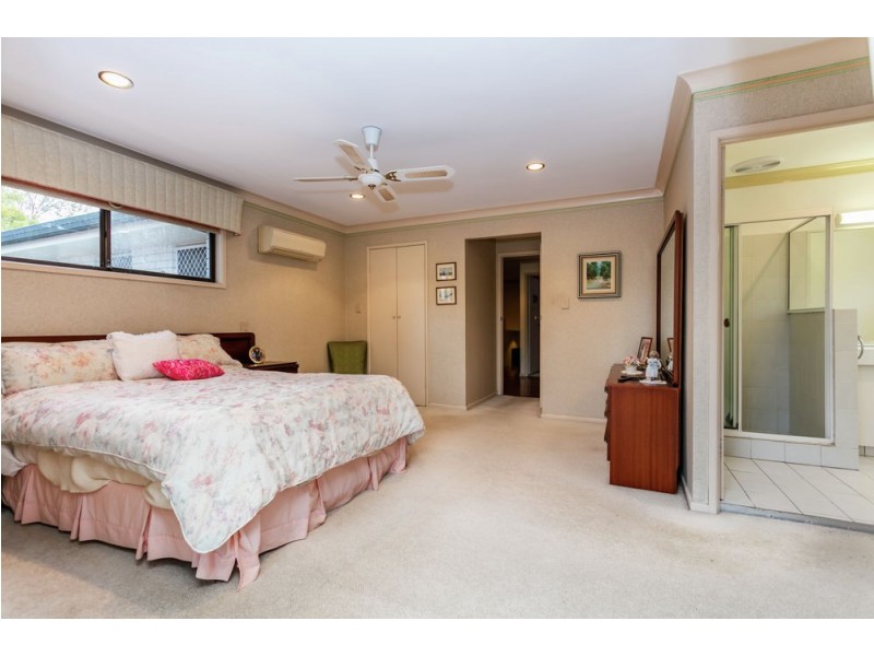 3 Manara Place, Eight Mile Plains QLD 4113