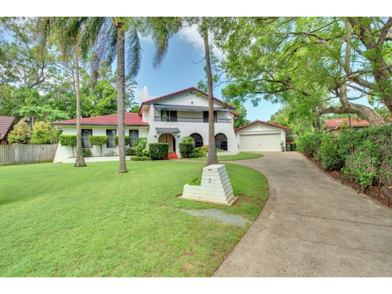 3 Manara Place, Eight Mile Plains QLD 4113