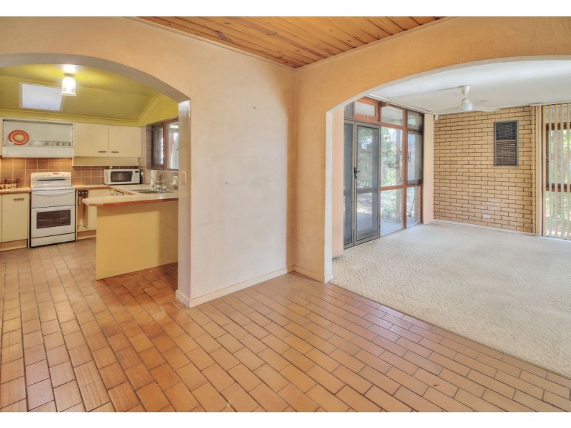 198 Pinelands Road, Sunnybank Hills QLD 4109