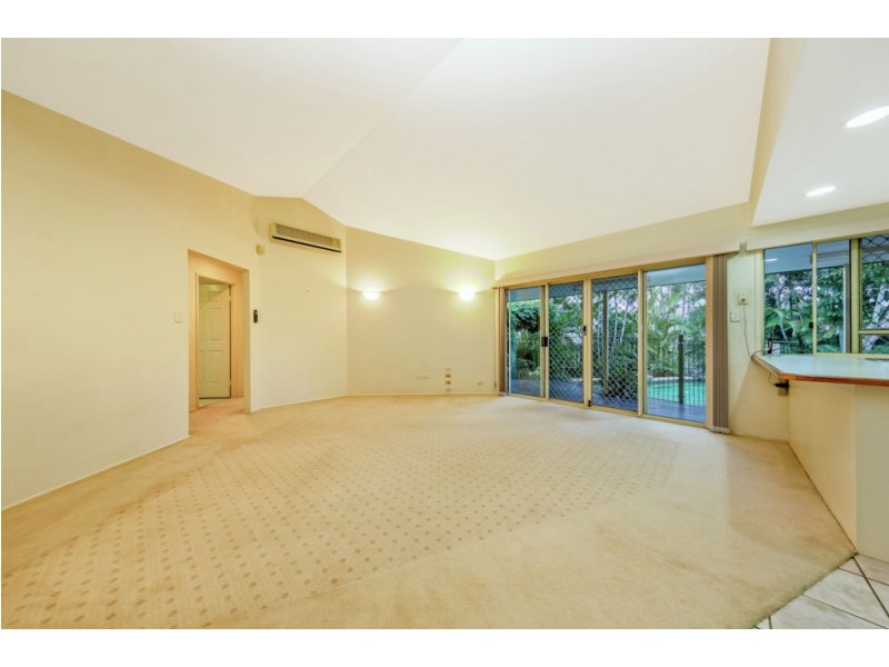 19 Jacaranda Place, Eight Mile Plains QLD 4113