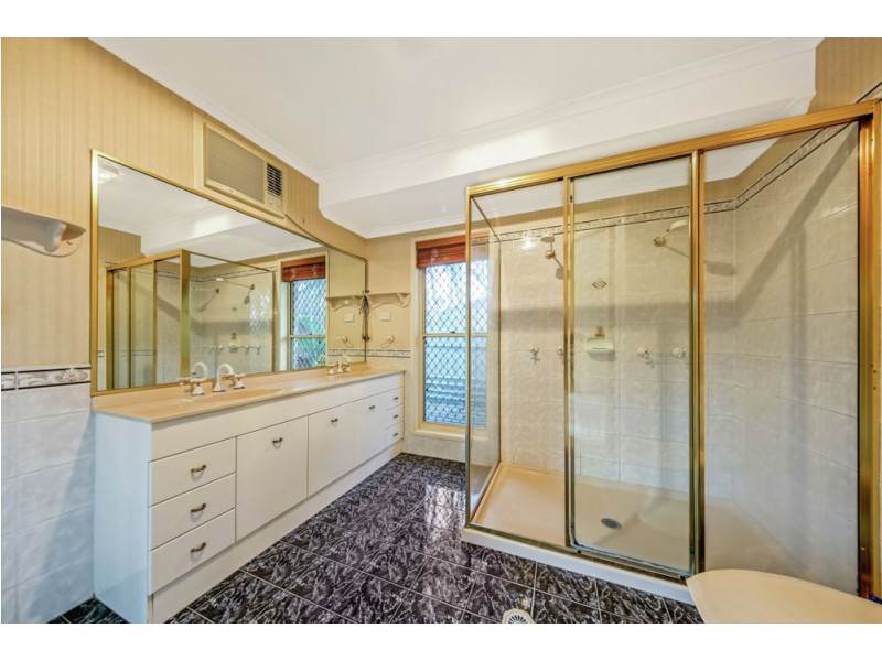 19 Jacaranda Place, Eight Mile Plains QLD 4113